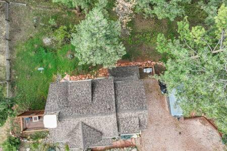 Cabin~views~heart Of Town~w&d~fireplace~kitchen