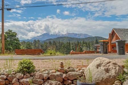 Holiday home Cabin~views~heart Of Town~w&d~fireplace~kitchen