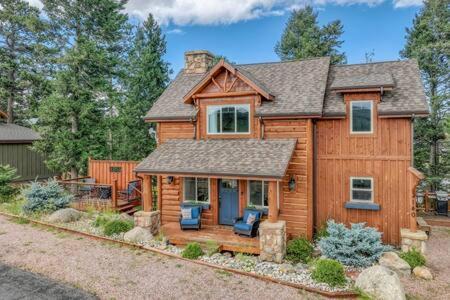 Holiday home Cabin~views~heart Of Town~w&d~fireplace~kitchen *