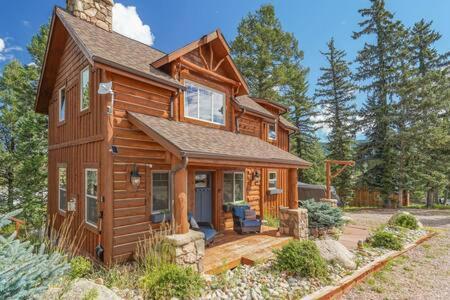 Holiday home Cabin~views~heart Of Town~w&d~fireplace~kitchen